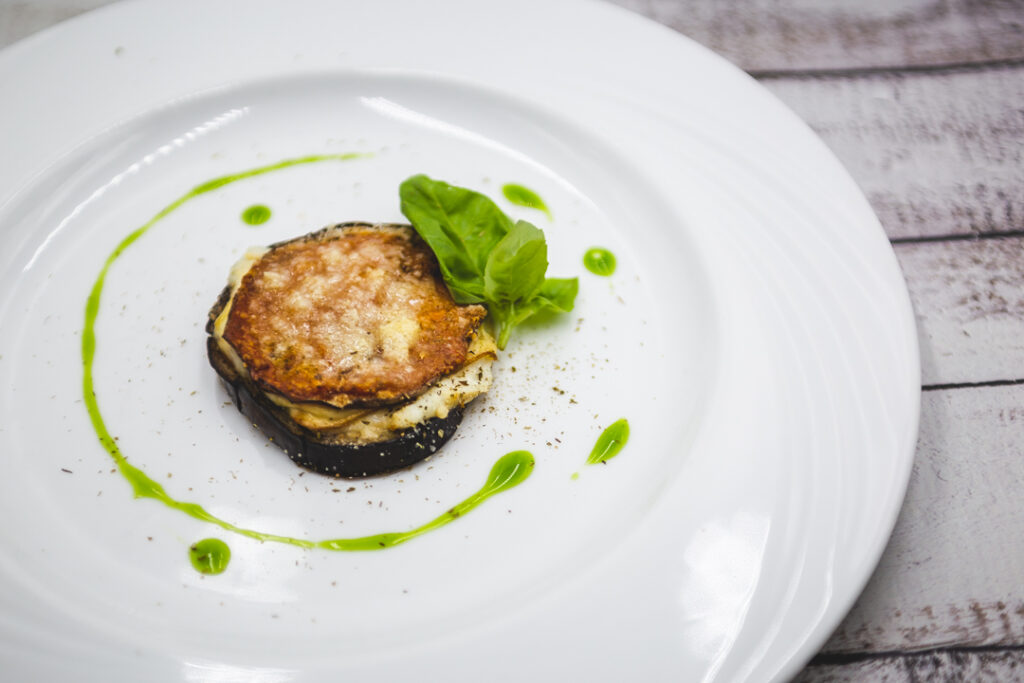 parmigiana-di-melanzane-ristorante-cafe-del-mar-vigevano